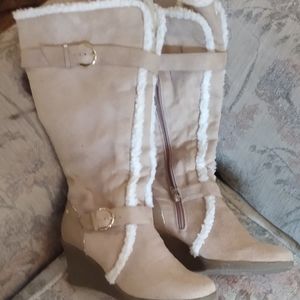 Warm wedge boots